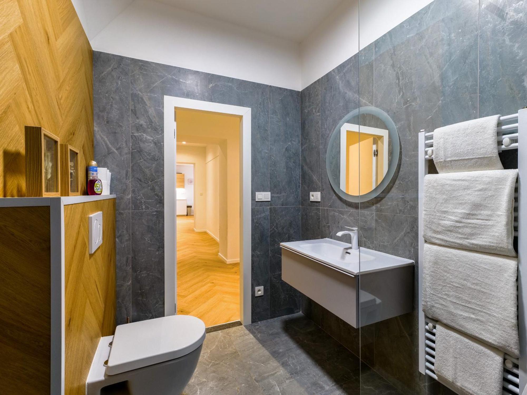 Hviezdoslavova Apartments, Trnava Centre, Parking Available Екстер'єр фото