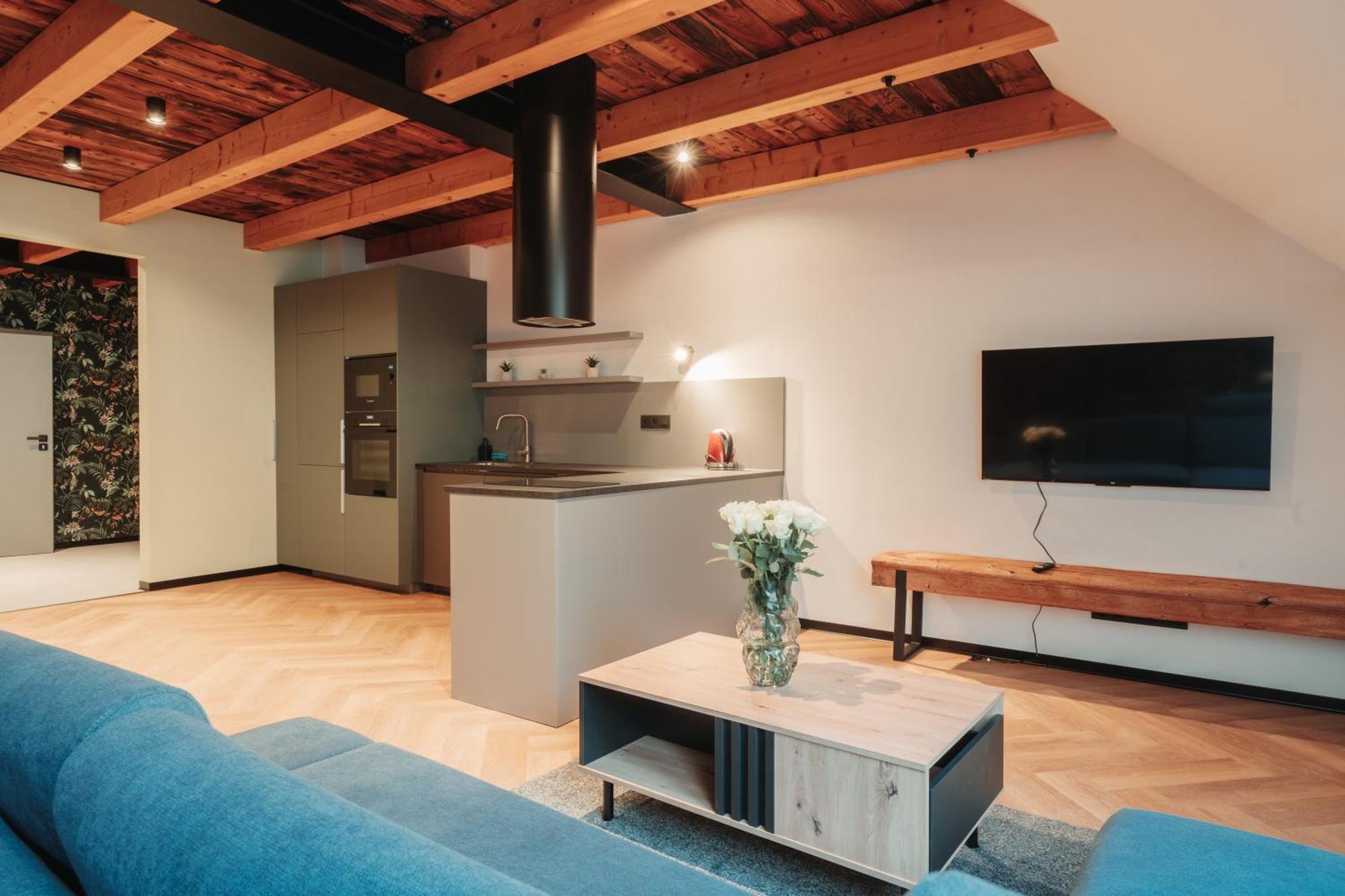 Hviezdoslavova Apartments, Trnava Centre, Parking Available Екстер'єр фото