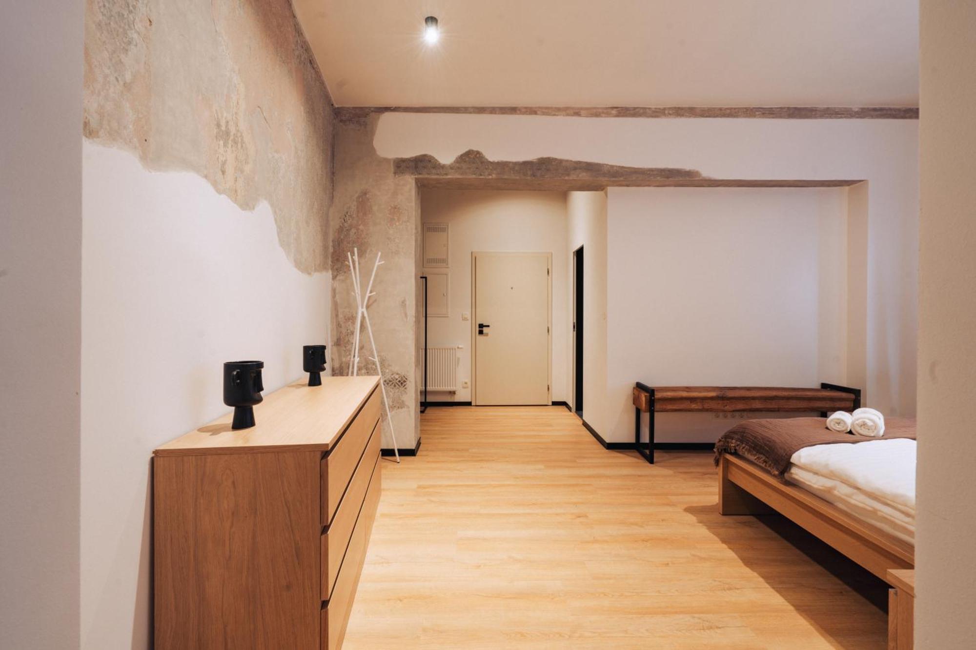 Hviezdoslavova Apartments, Trnava Centre, Parking Available Екстер'єр фото