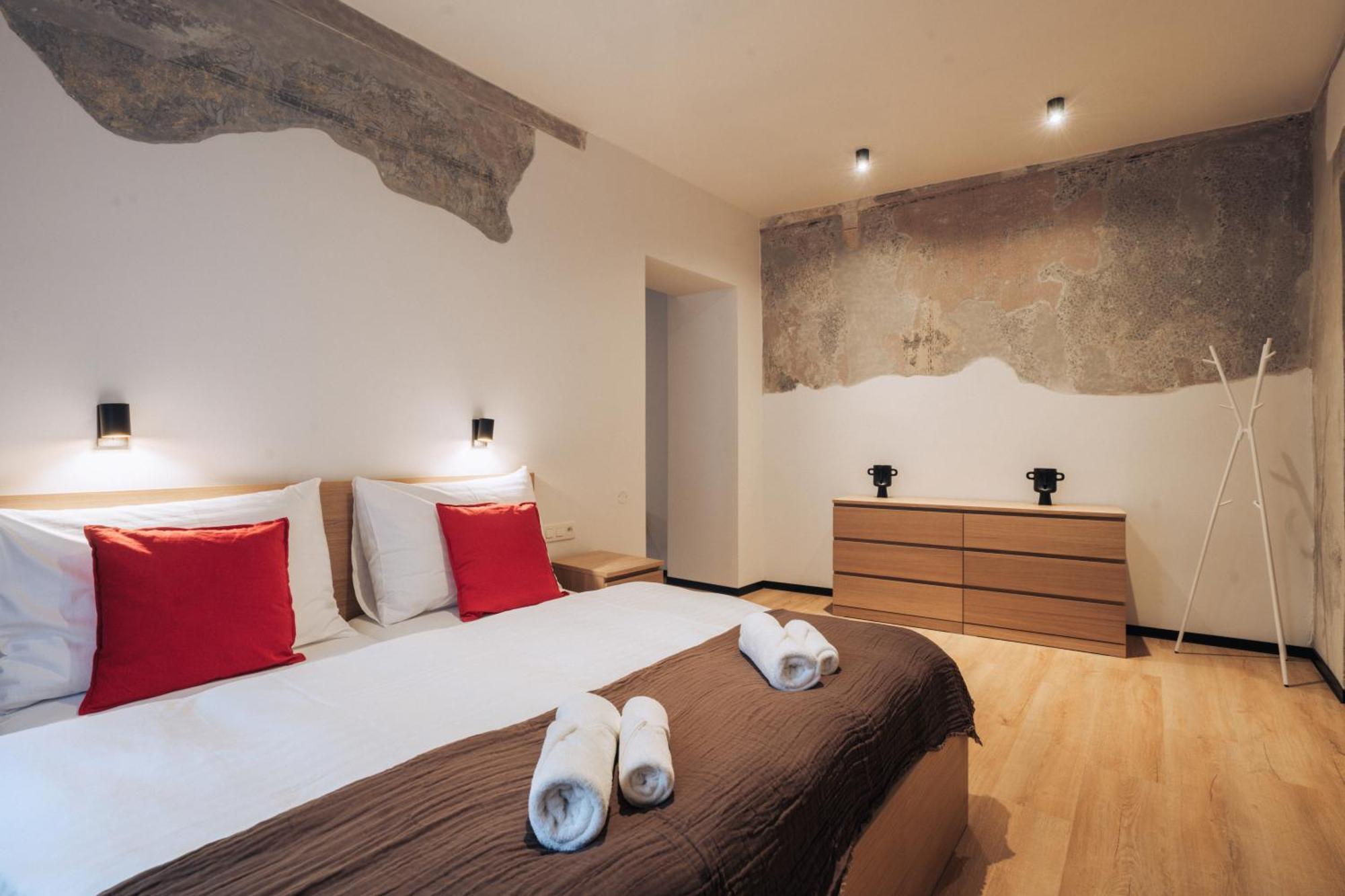 Hviezdoslavova Apartments, Trnava Centre, Parking Available Екстер'єр фото